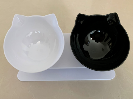 Transparent Tilted Cat Bowl - Discover Epic Goods